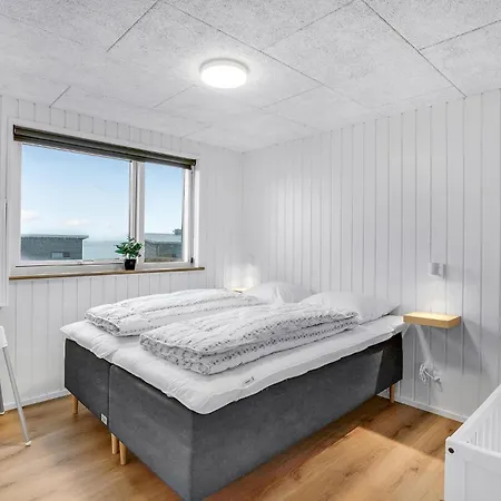 Dom wakacyjny Lovely In With Wifi