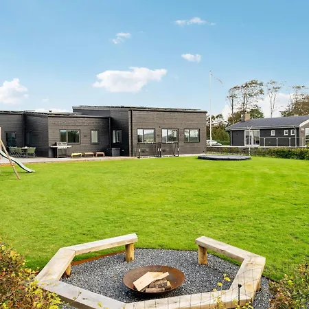 Dom wakacyjny Lovely In With Wifi *